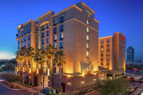 hilton garden inn jacksonville downtown.